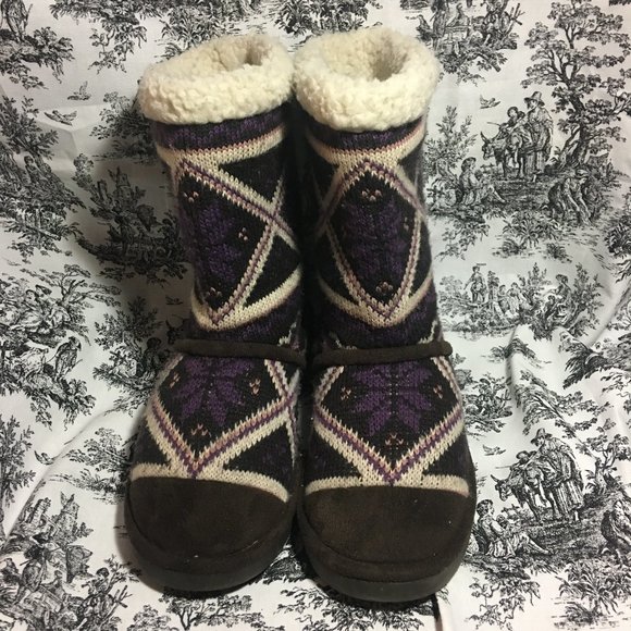 Airwalk Knit Slip On Boots - Picture 2 of 3